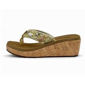 NEW TIDEWATER women's seashell embellished comfort wave wedge flip flops in beig